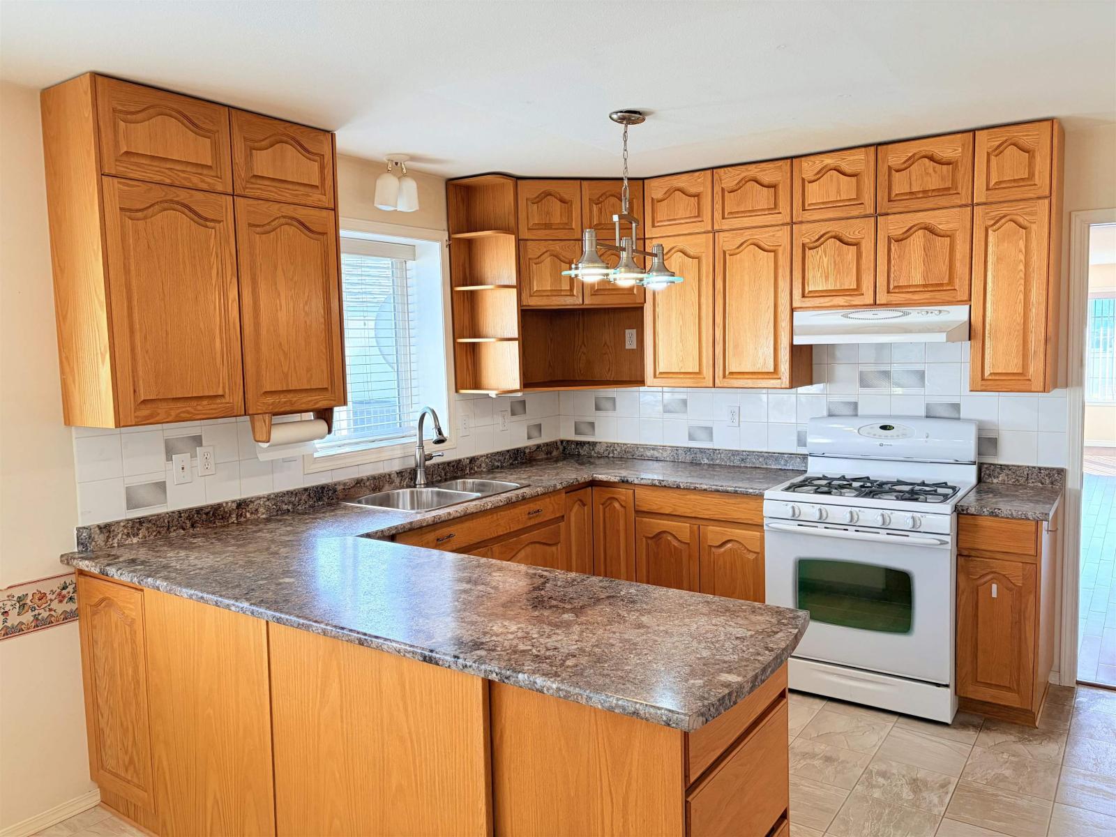 21 46485 AIRPORT ROAD, Chilliwack Proper South