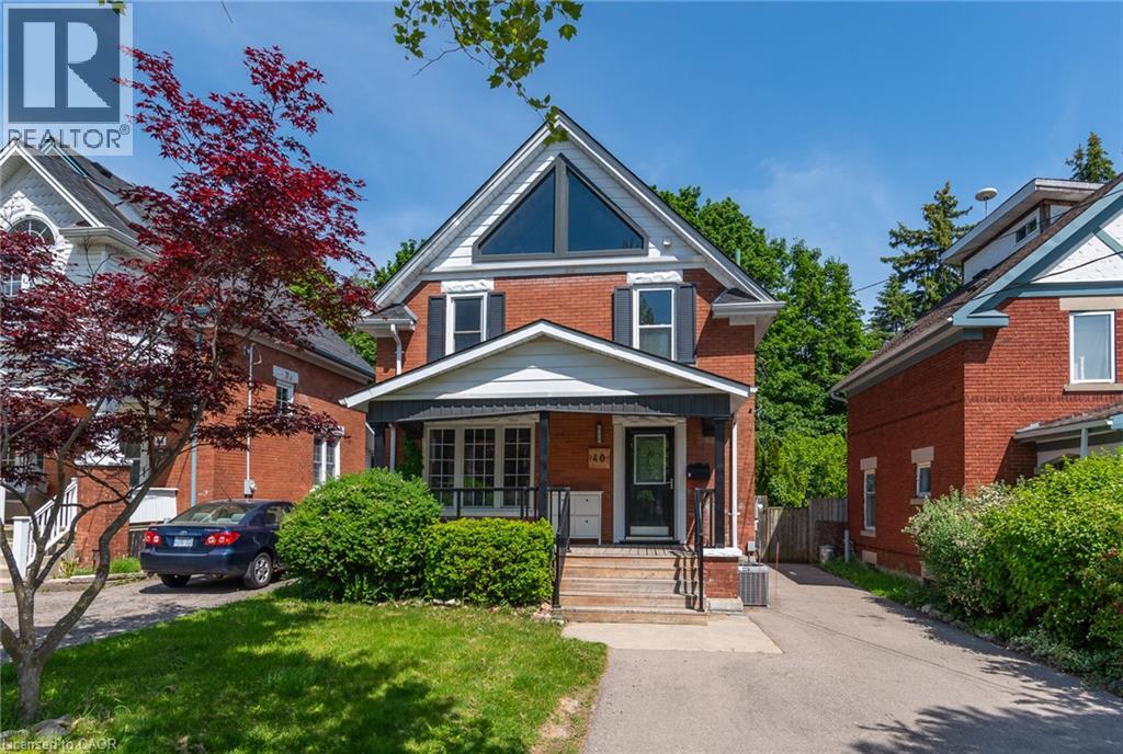40 WOODLAND Avenue