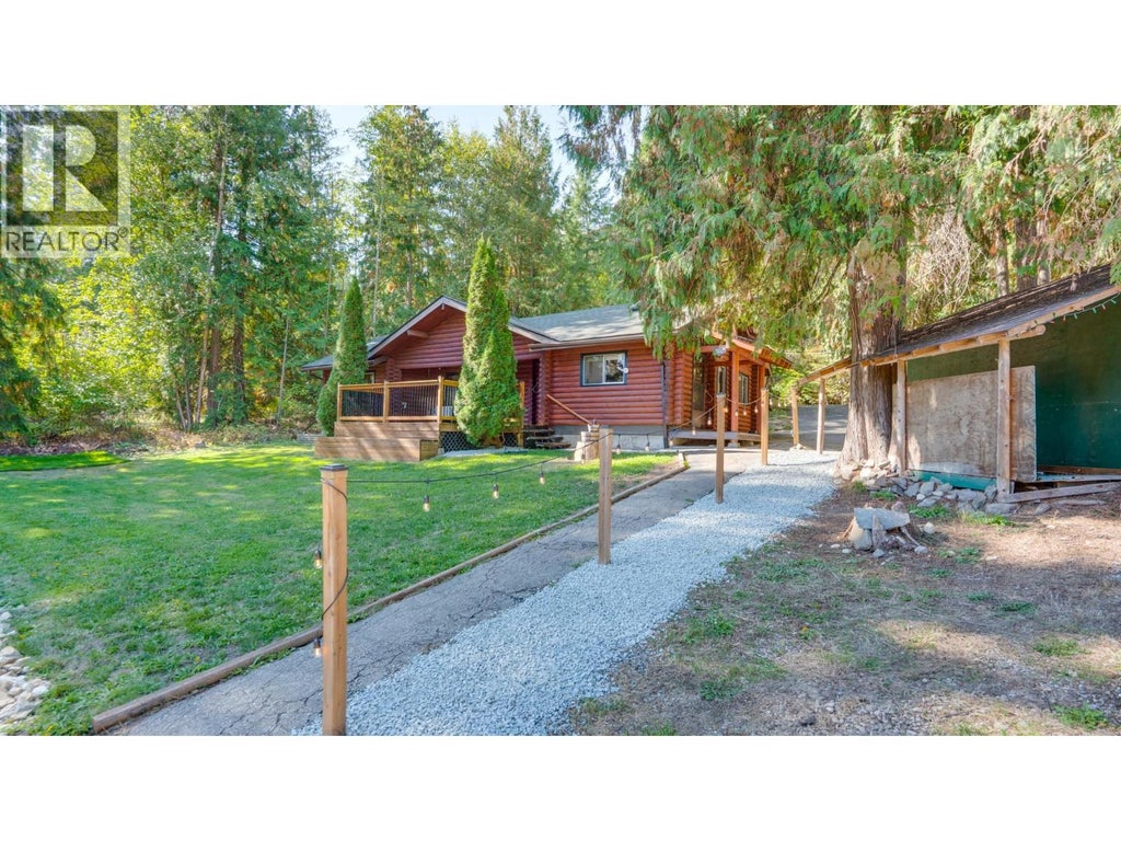 2452 FOREST DRIVE, BLIND BAY, BC V0E 1H2 - Image 2006083863.jpeg?d=l