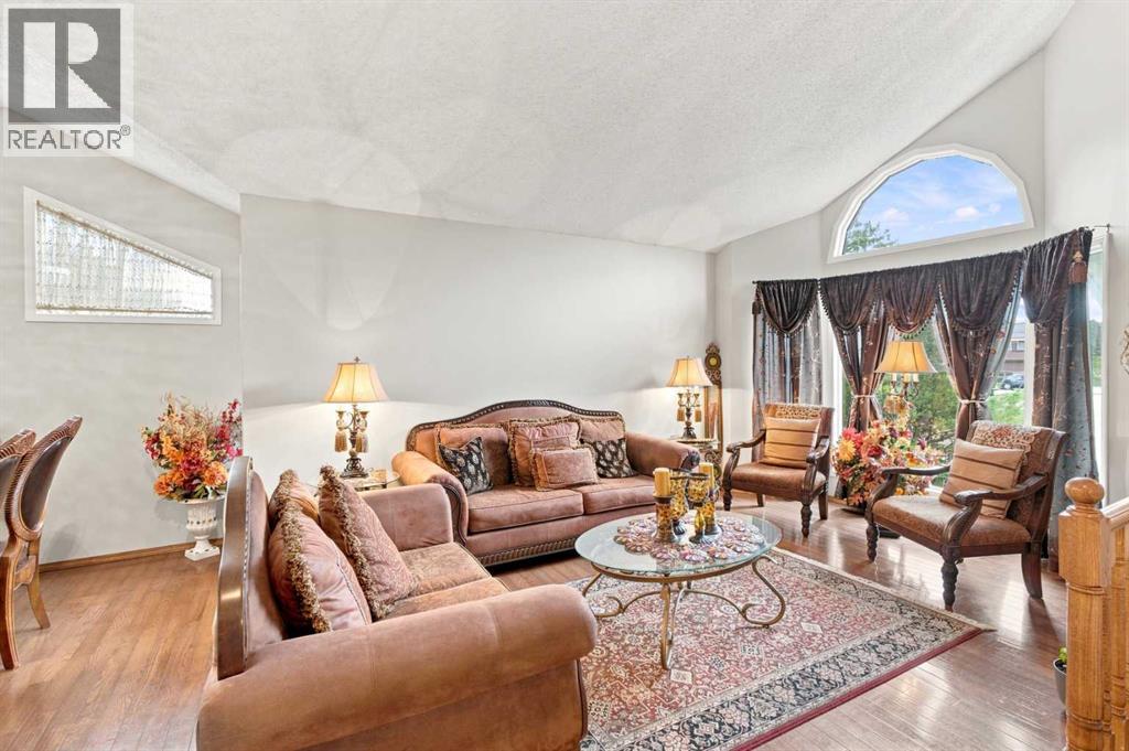 2709 Signal Hill Bay SW