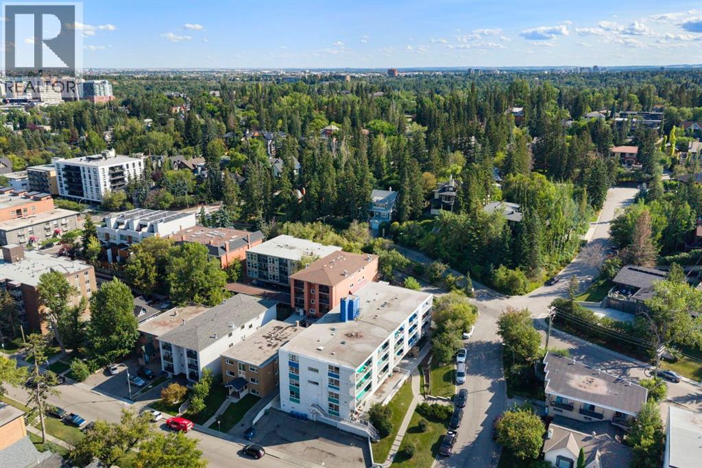 4, 930 Royal Avenue SW