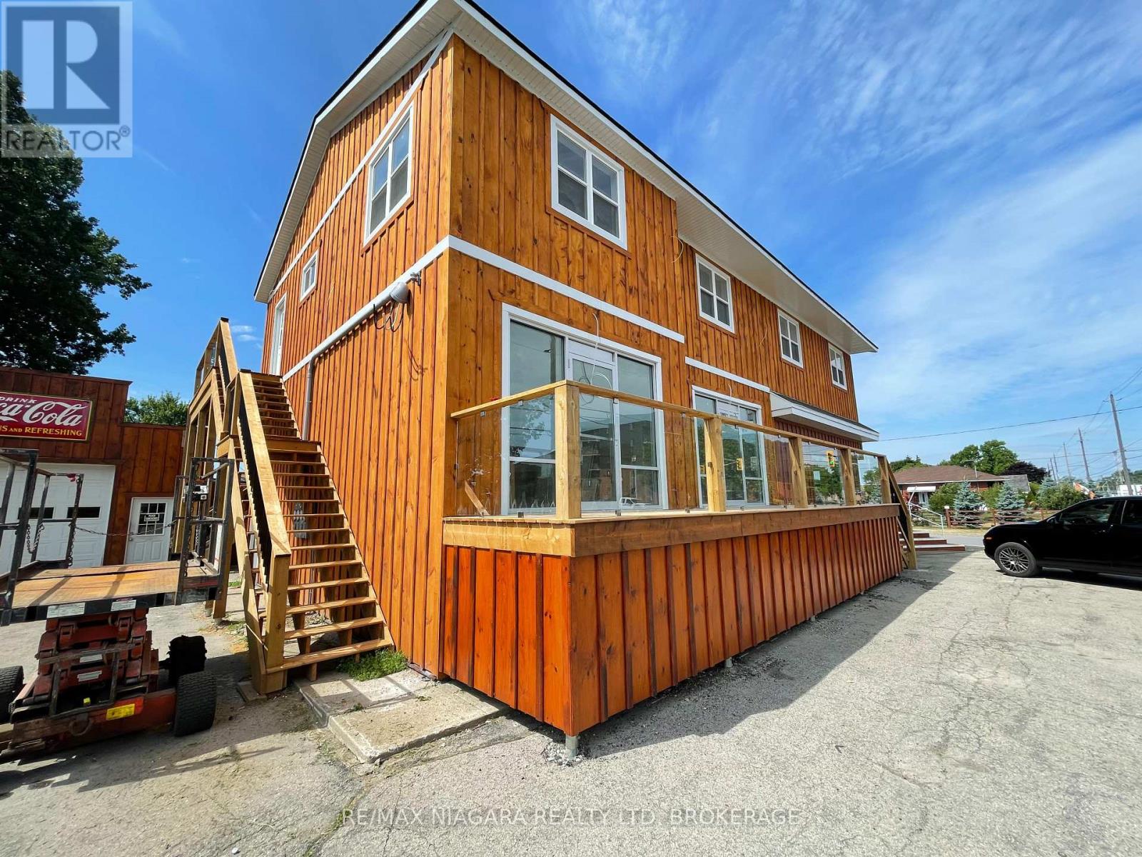 335 WELLINGTON STREET