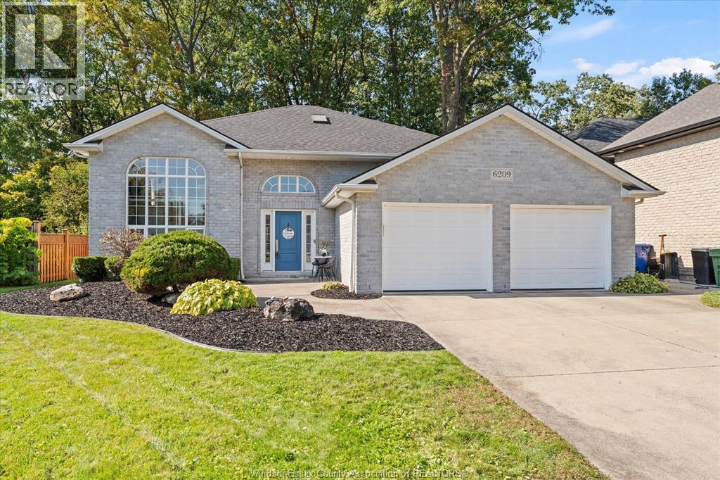 6209 WALES COURT, LASALLE, ON N9J 3R7 - Image 3349419765.jpeg?d=l