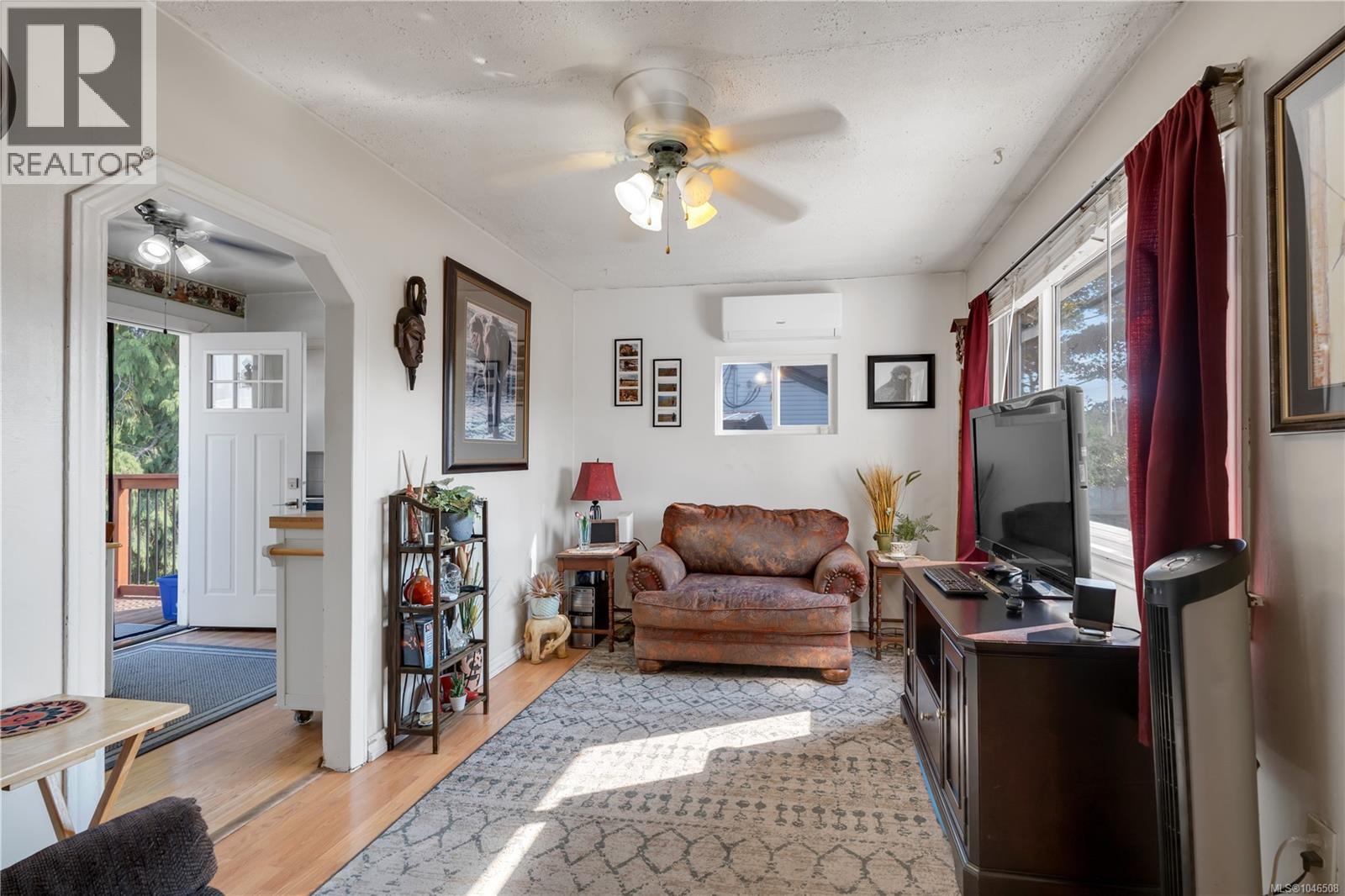157 View St