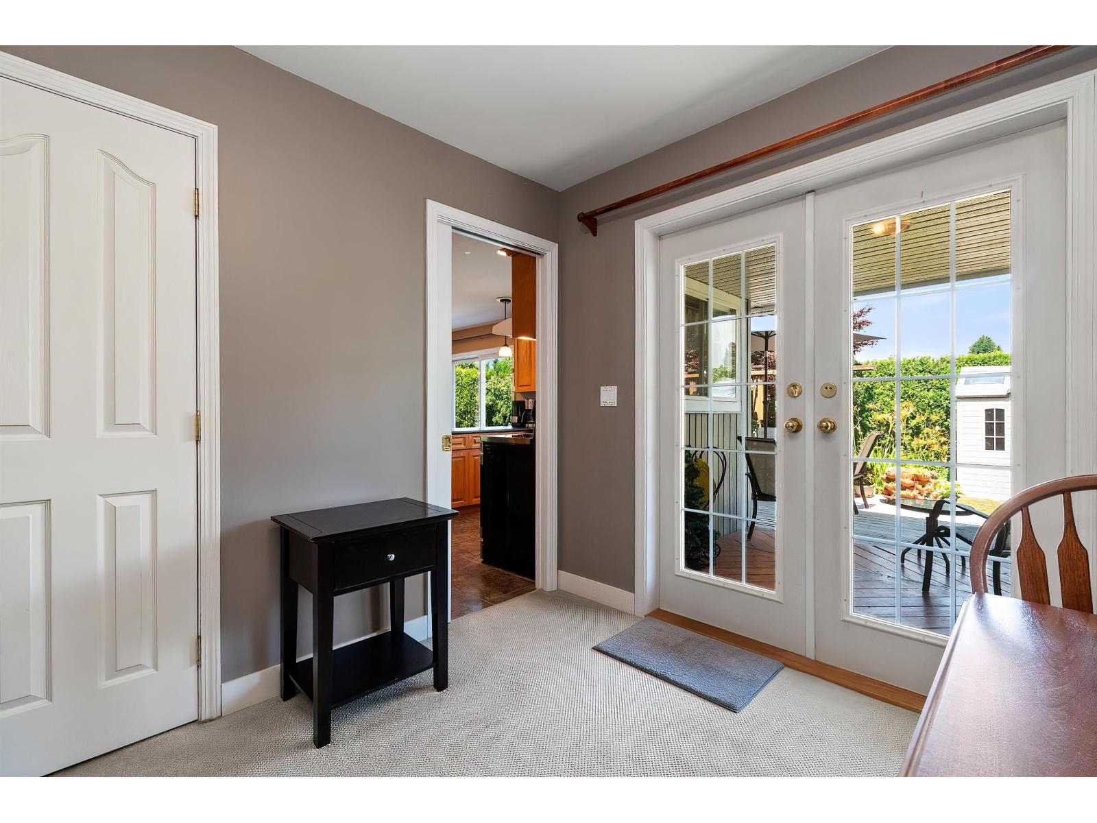10027 MERRITT DRIVE, Fairfield Island
