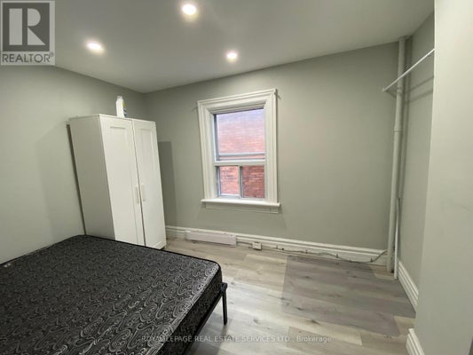 206 Carlton St, Toronto (Cabbagetown-South St. James Town), ON 2