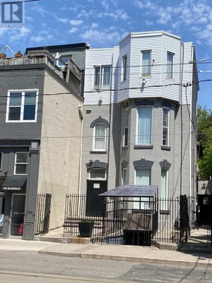 206 Carlton St, Toronto (Cabbagetown-South St. James Town), ON