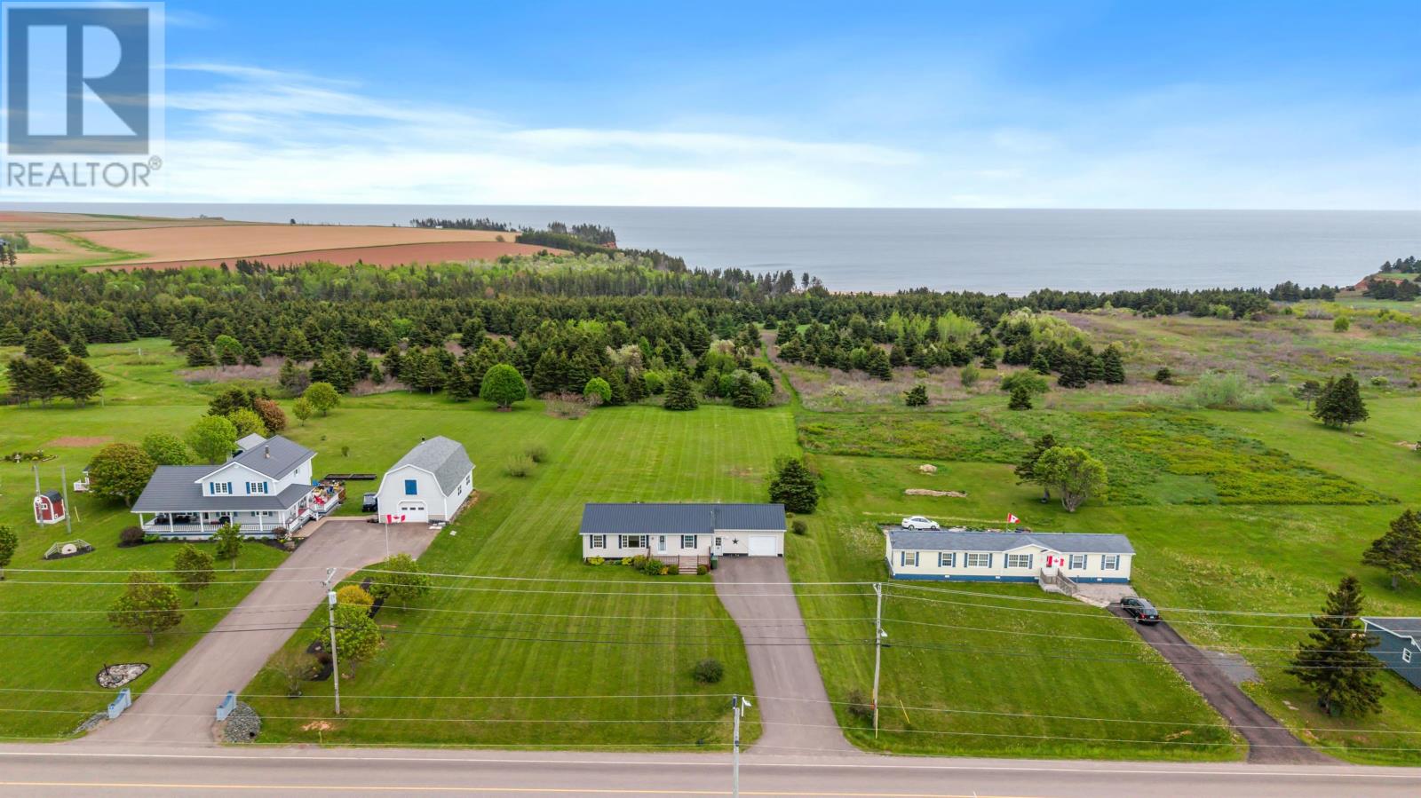 19 MACPHEE Avenue - Photo 2