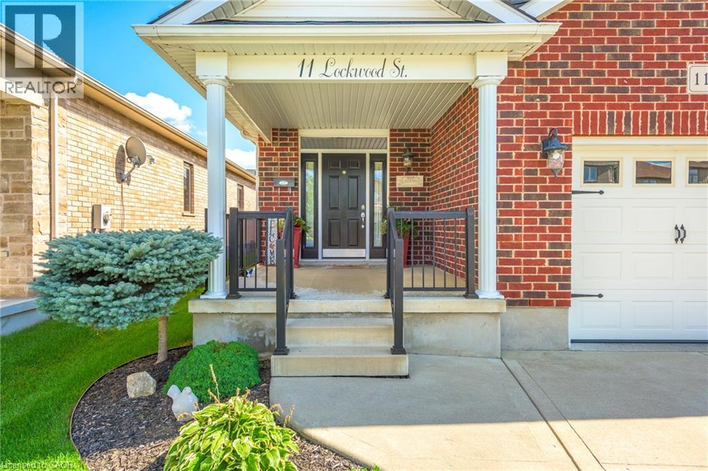 11 LOCKWOOD Street
