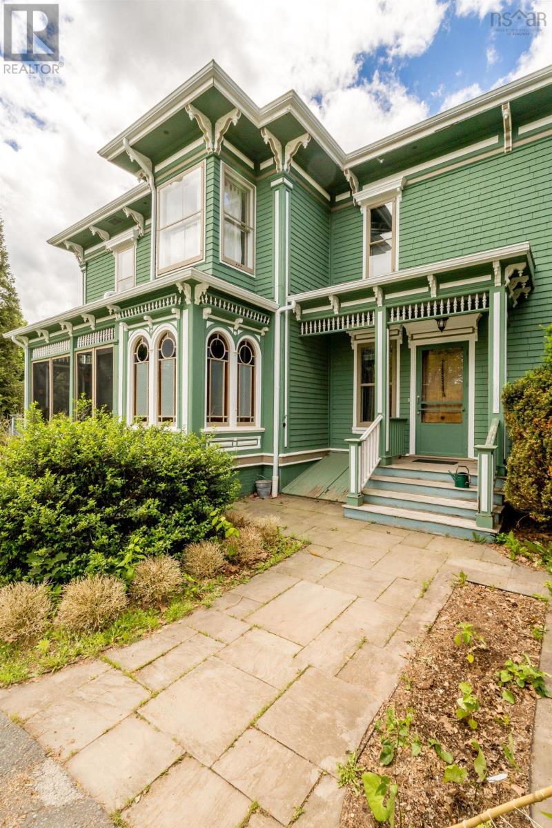 1330 Belcher Street - Photo 3