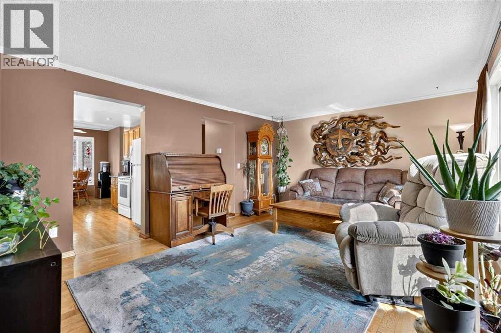 41 Templeson Crescent NE