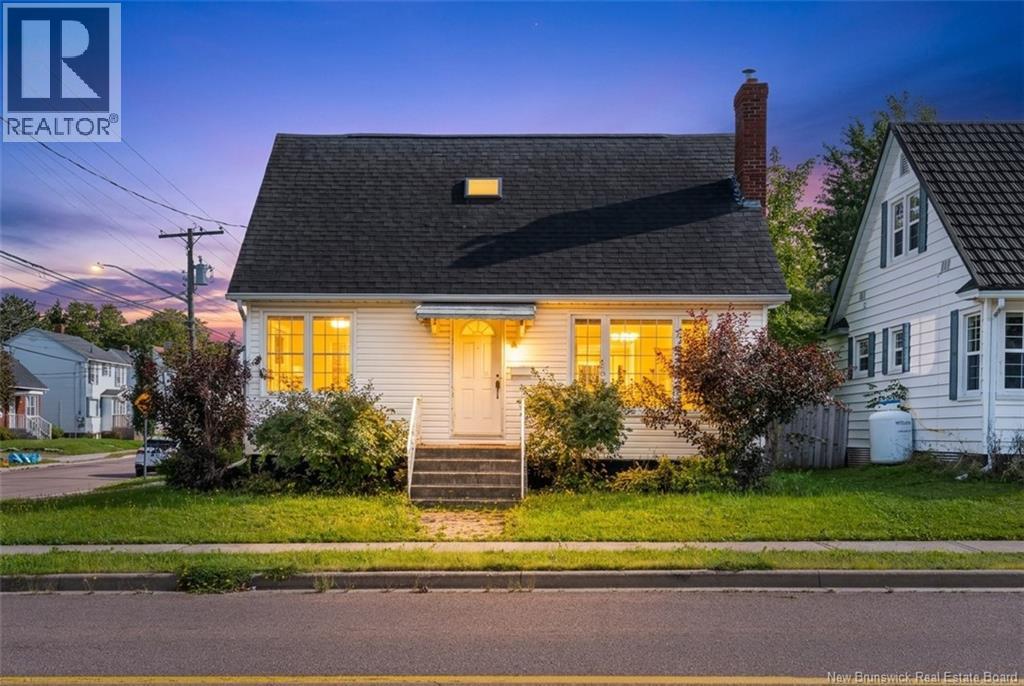 44 Sherrard Avenue - Photo 2