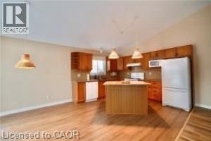 17 HAWKSWOOD Drive