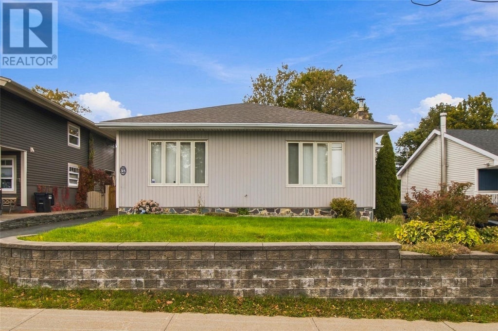 35 COWAN AVENUE, ST.JOHN'S, NF  - Image 3144196897.jpeg?d=l