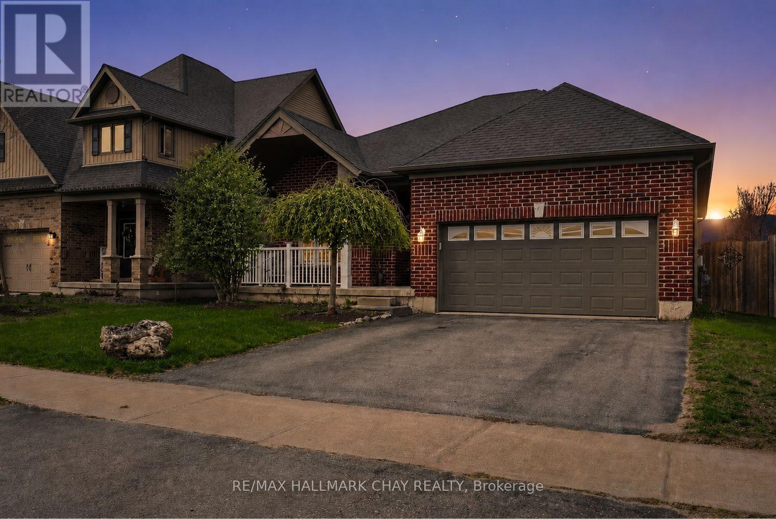 60 BROWNLEY LANE