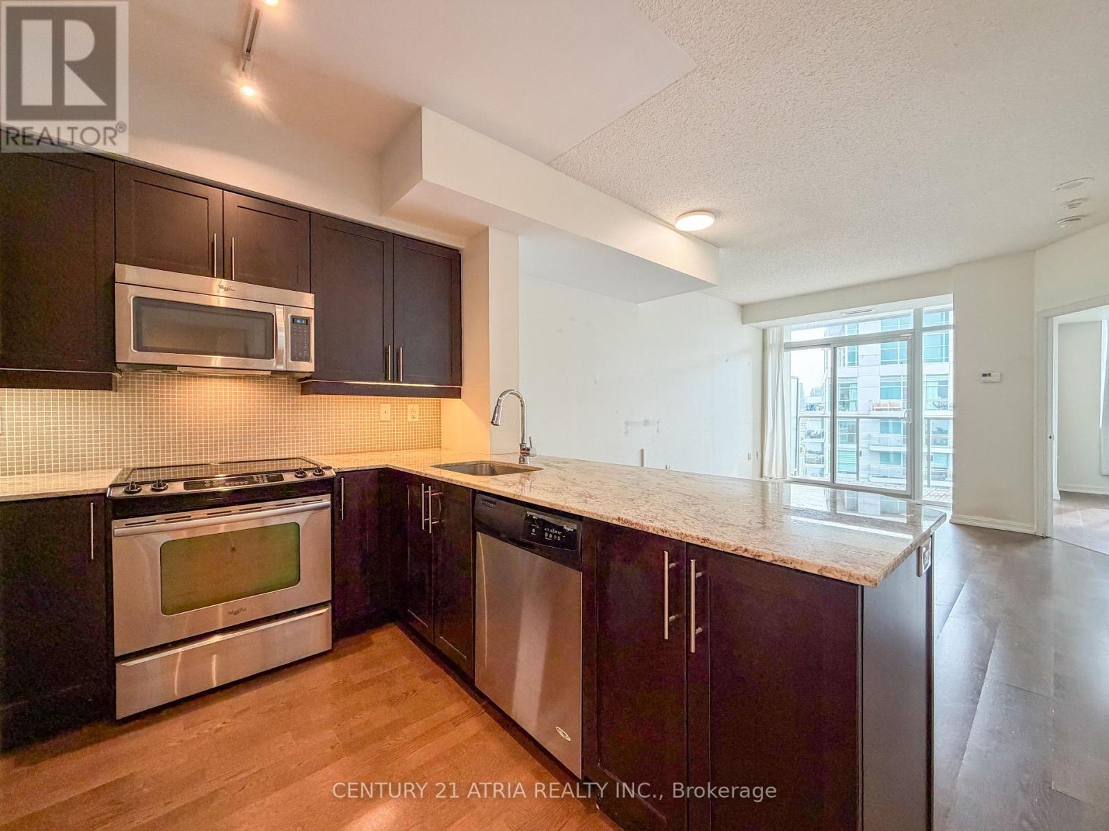2506 - 125 WESTERN BATTERY ROAD