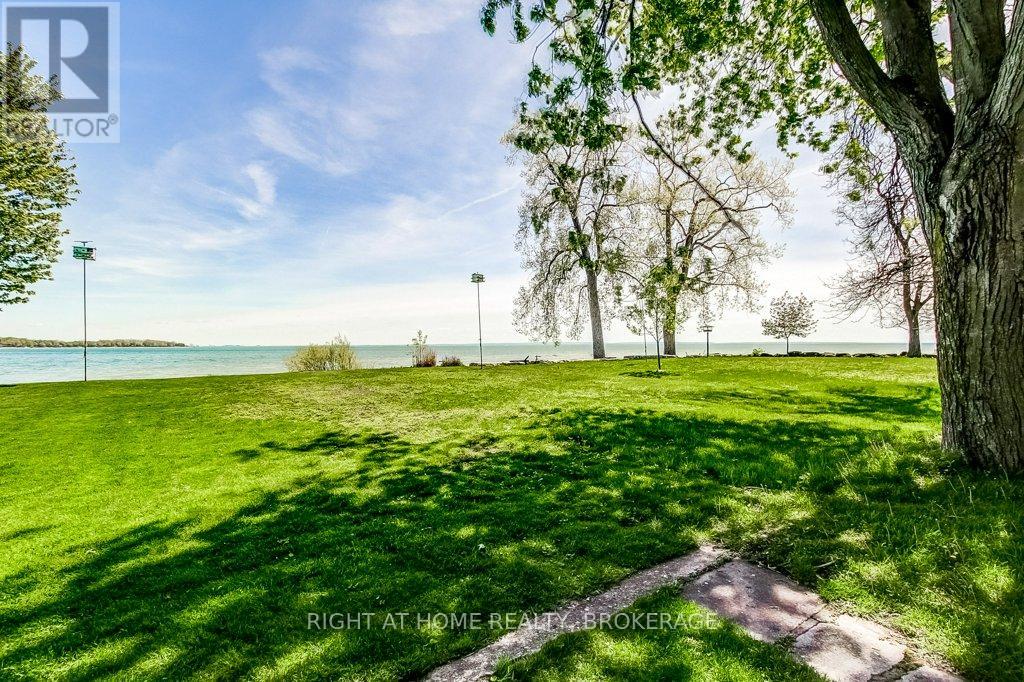 306 PROSPECT POINT ROAD S