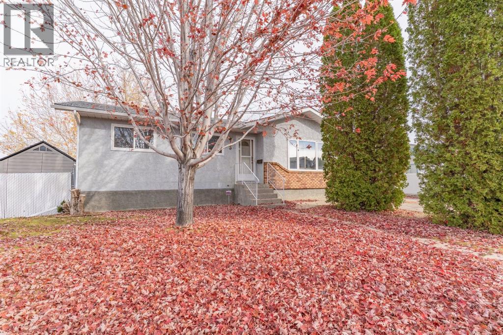 5 STAPEFORD CRESCENT, MEDICINE HAT, AB T1B 3Z1 - Image 848629813.jpeg?d=l
