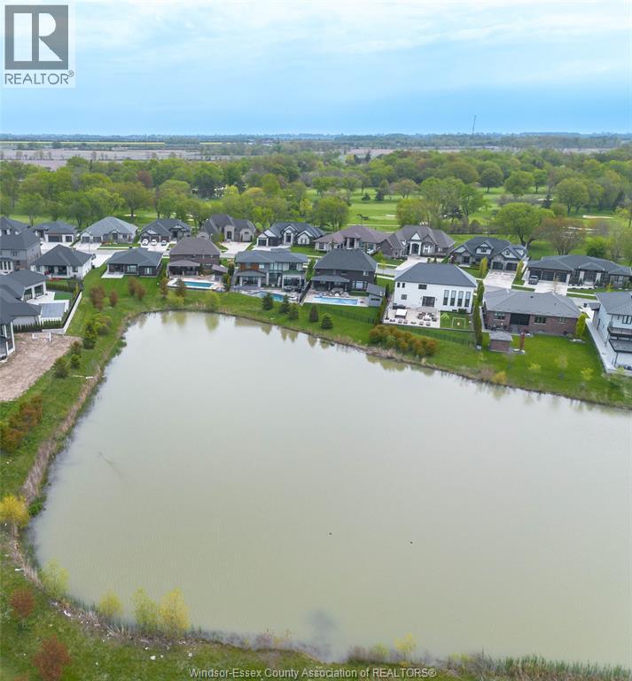7 CYPRESS POINTE