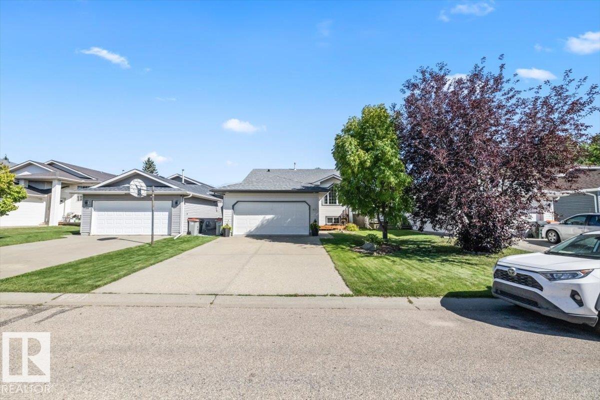 40 HAMPTON PL