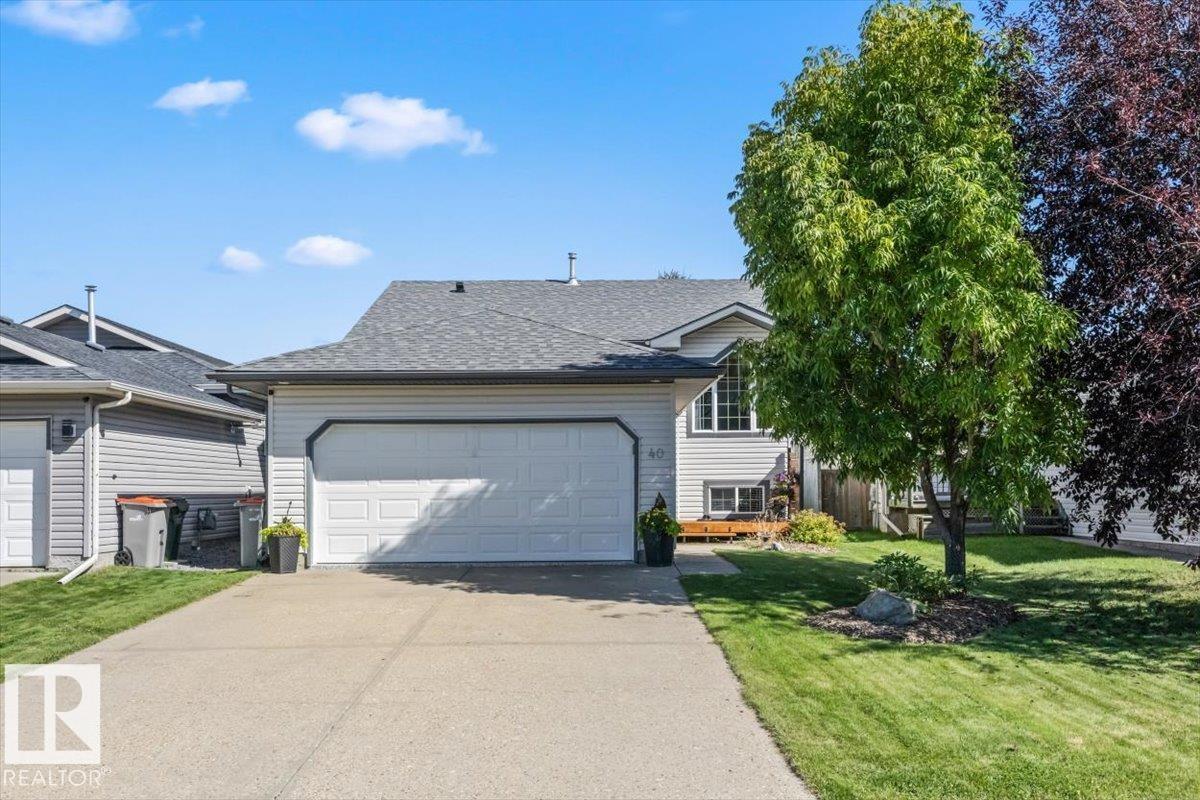 40 HAMPTON PL