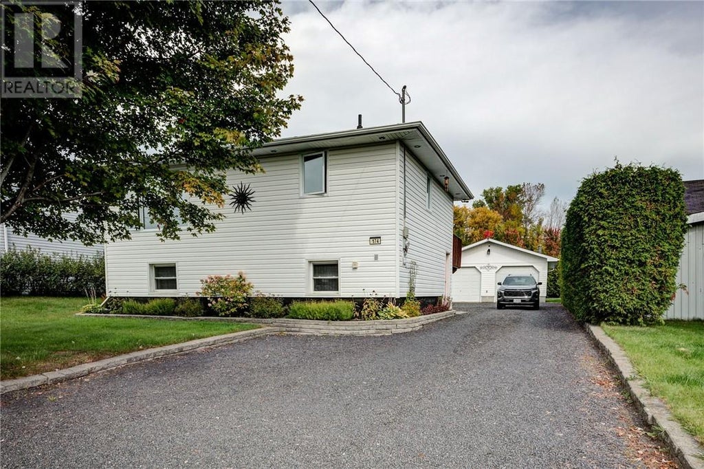 174 BRIDGE STREET, CHELMSFORD, ON P0M 1L0 - Image 3350102692.jpeg?d=l