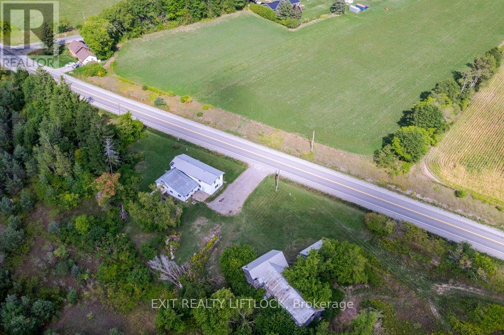 194 COUNTY RD 10 - Photo 4