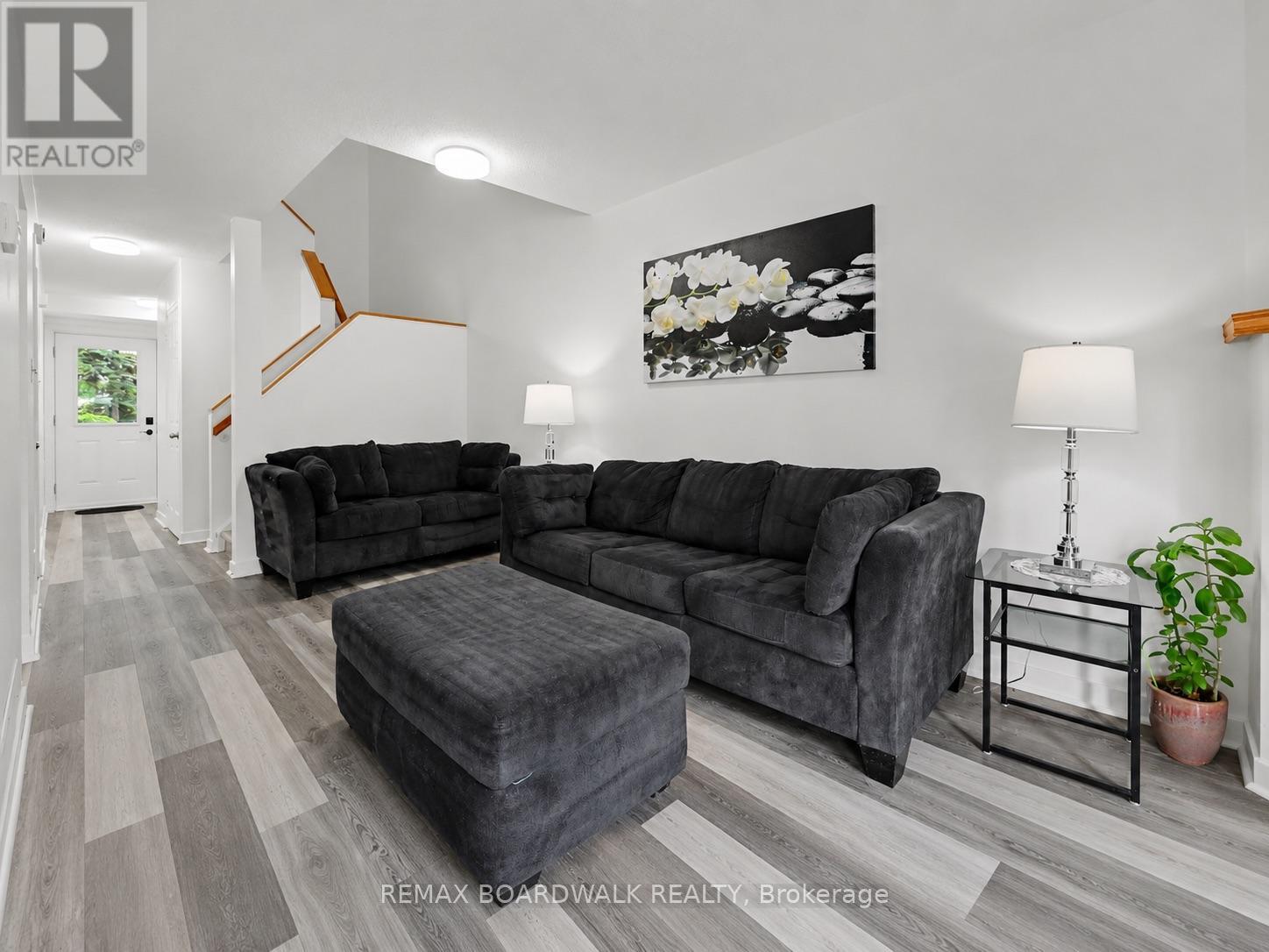 314 VALADE CRESCENT