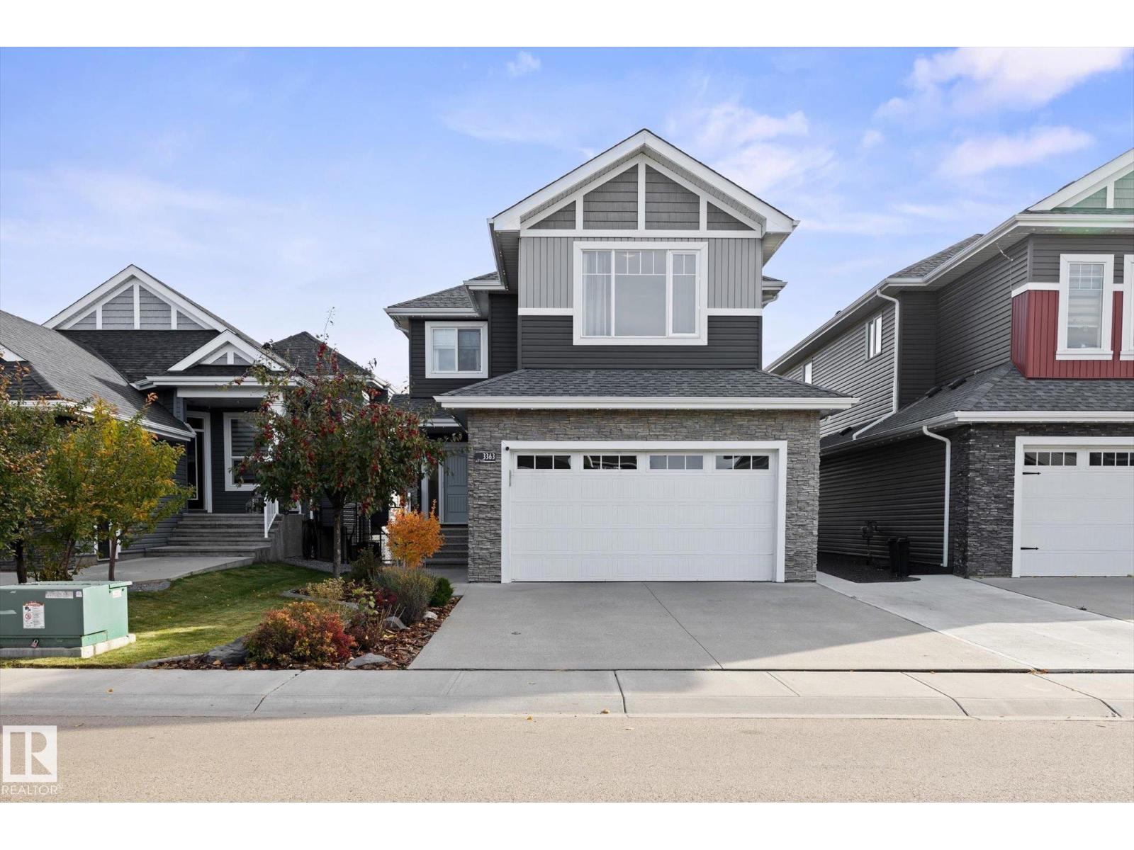 3363 CHICKADEE DR NW