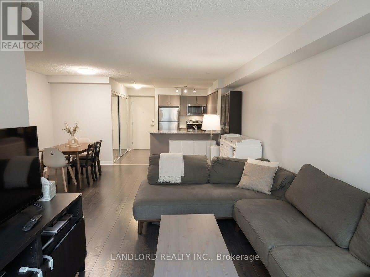 304 - 525 WILSON AVENUE