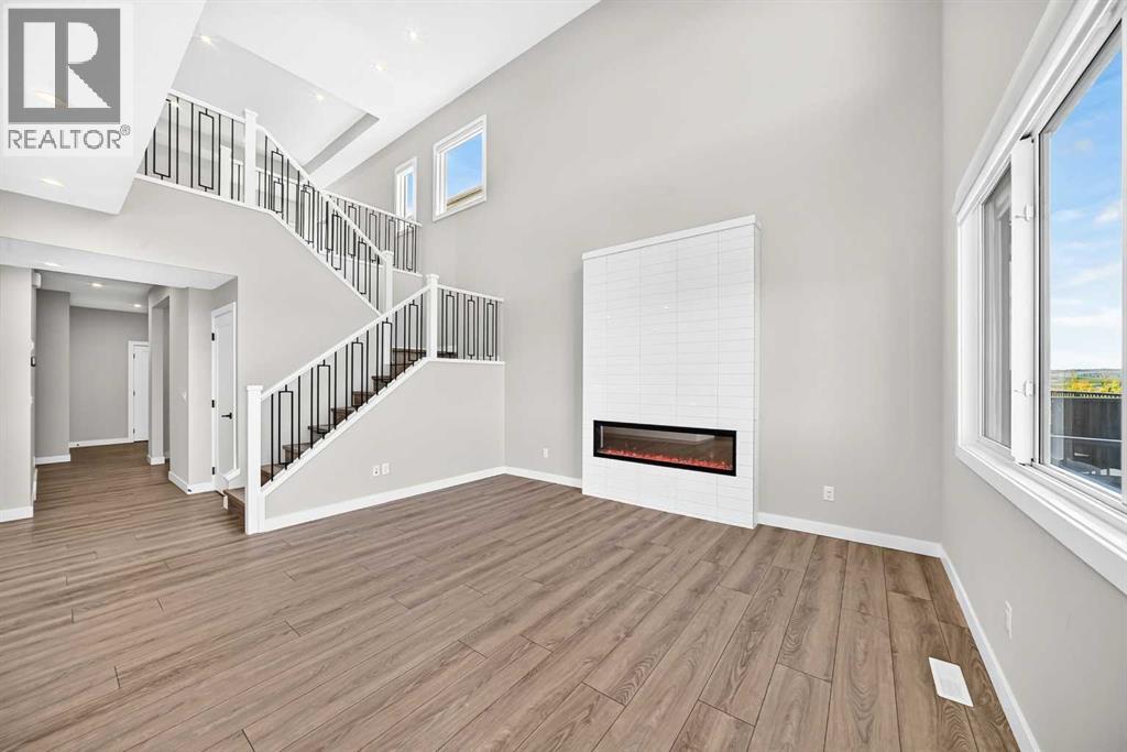 300 Carringvue Place NW