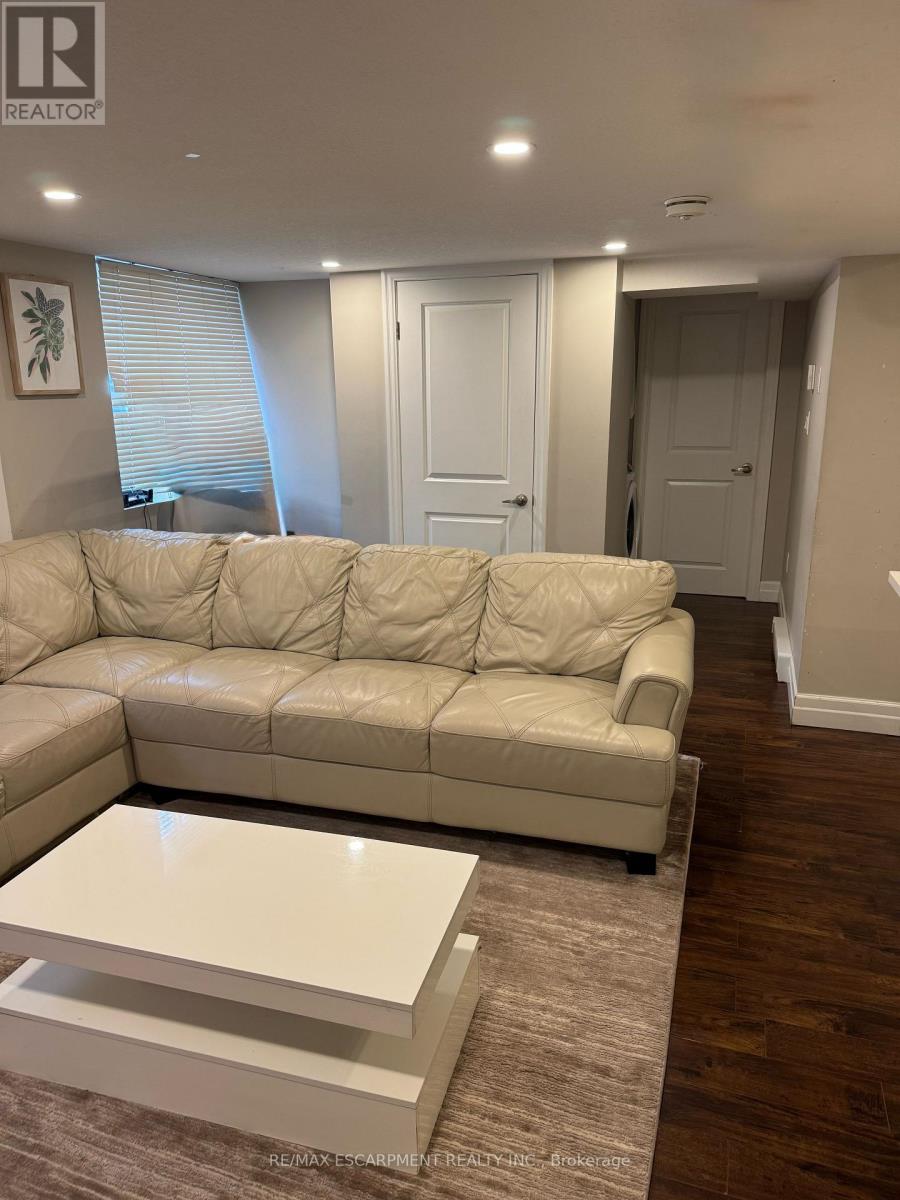 2 - 56 SIEBERT AVENUE