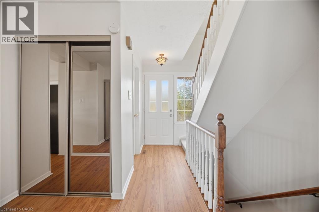 667 GREEN MEADOW Crescent
