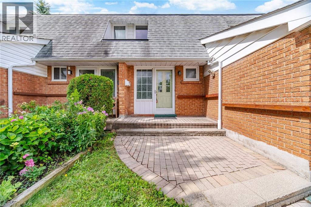 667 GREEN MEADOW Crescent