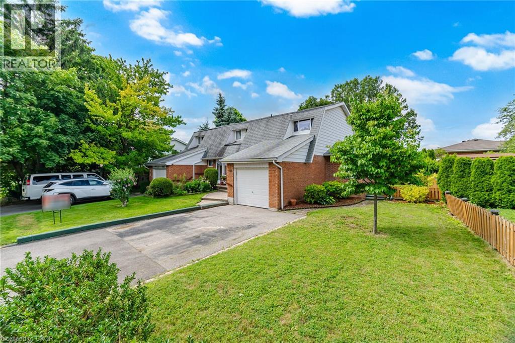 667 GREEN MEADOW Crescent