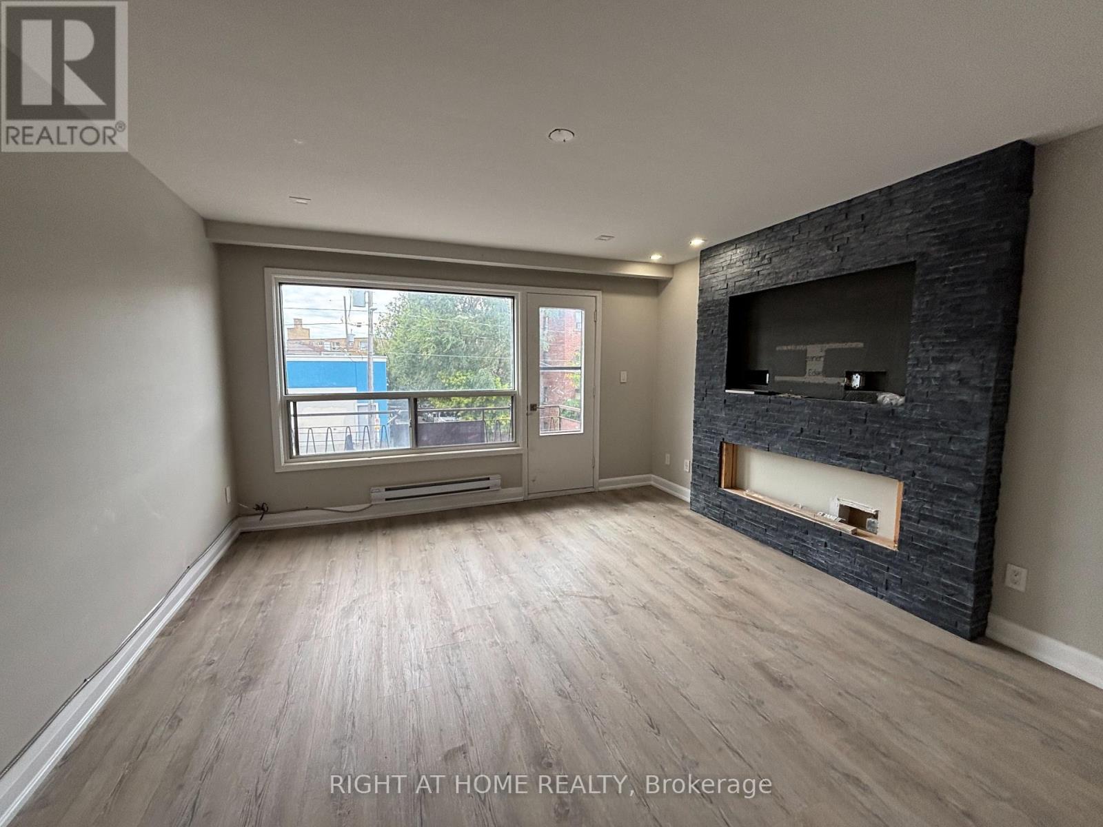 2ND FLOOR - 513 OAKWOOD AVENUE
