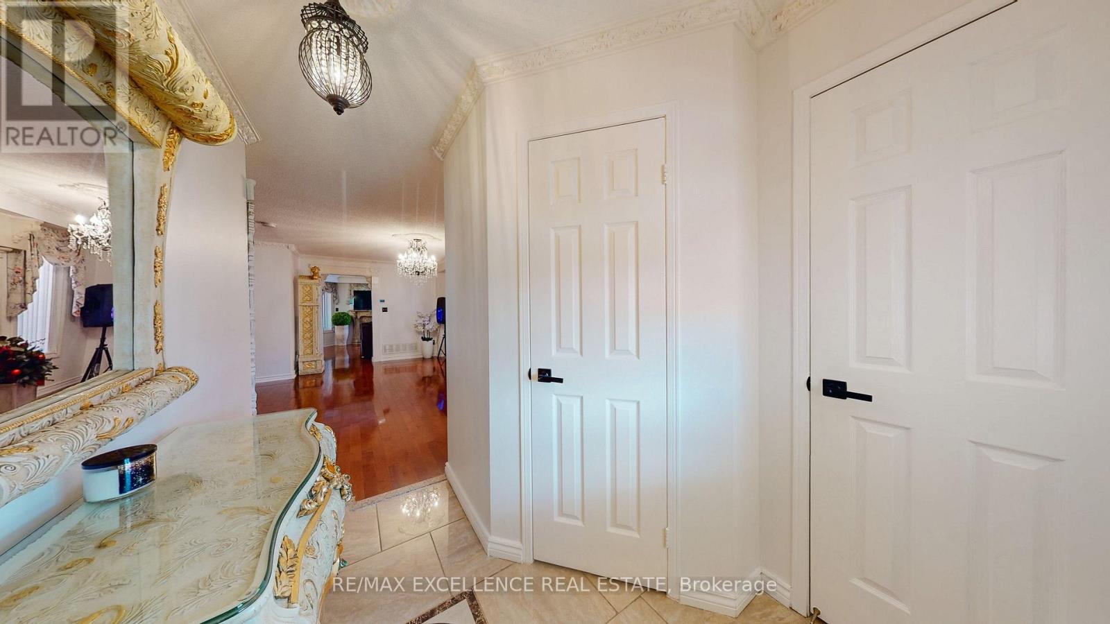 12 PRADO COURT