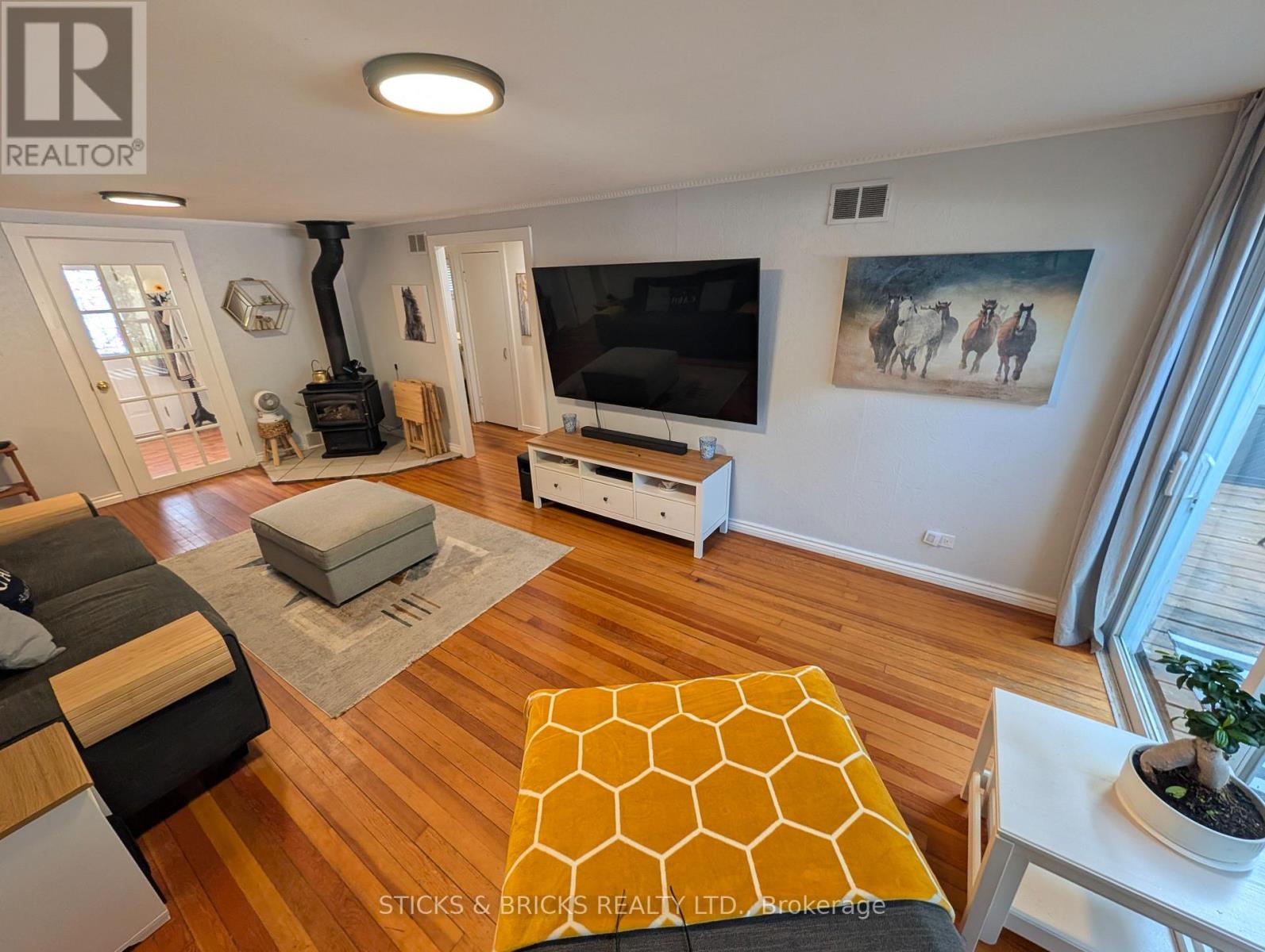 625 SILVER BAY ROAD