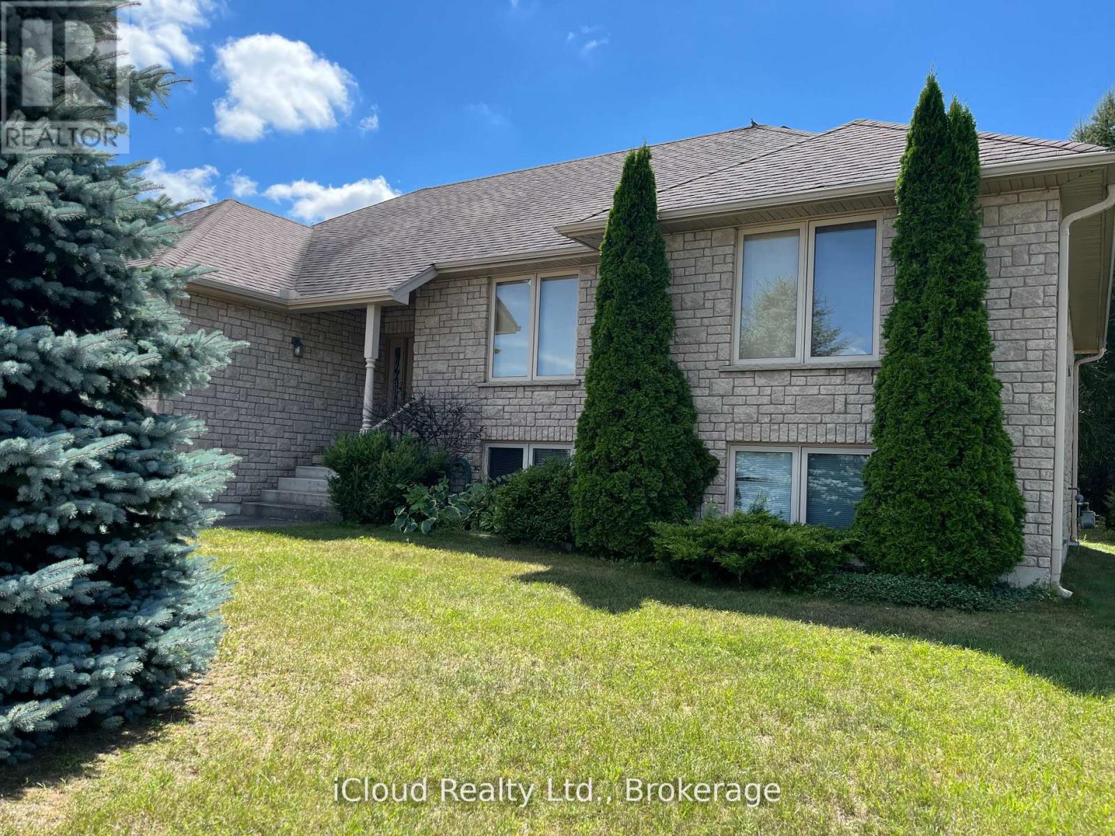 782 BRENTWOOD DRIVE