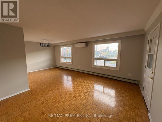 7955 Kipling Ave, Vaughan (East Woodbridge), ON 2