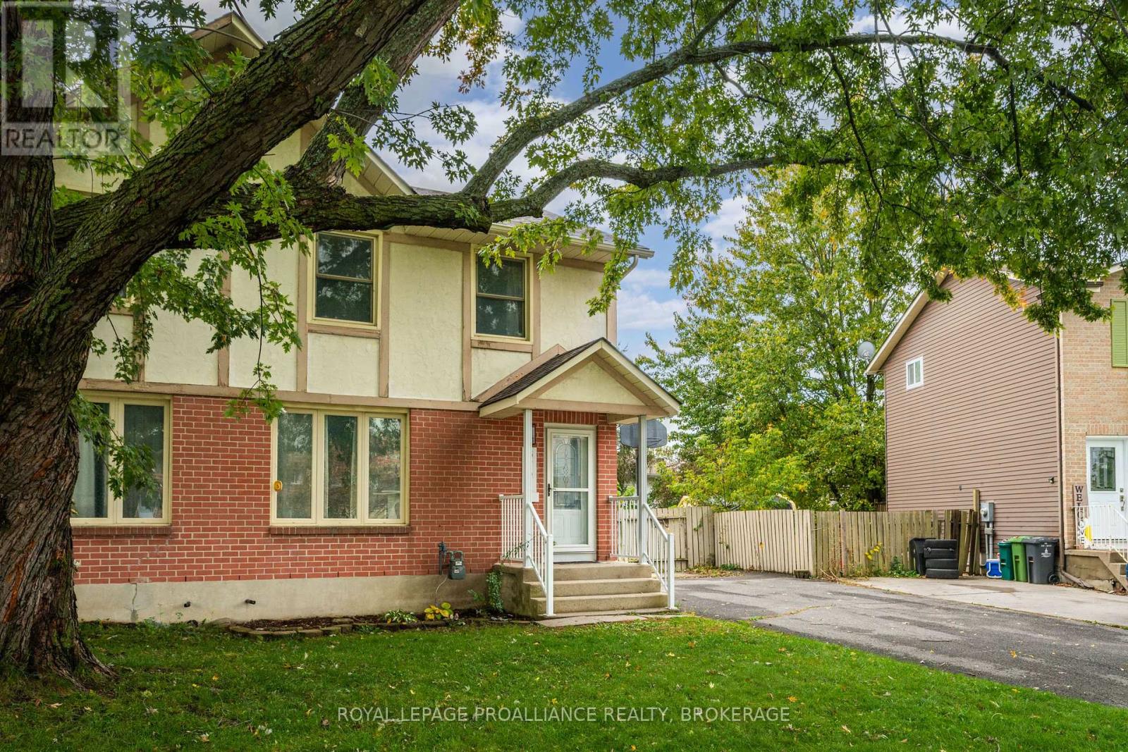 879 BEACONHILL COURT