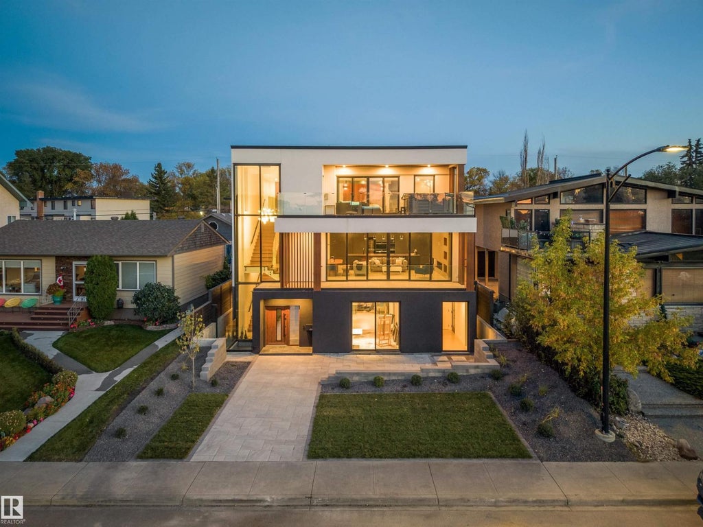 8915 STRATHEARN DR NW, EDMONTON, AB T6C 4C8 - Image 448316512.jpeg?d=l