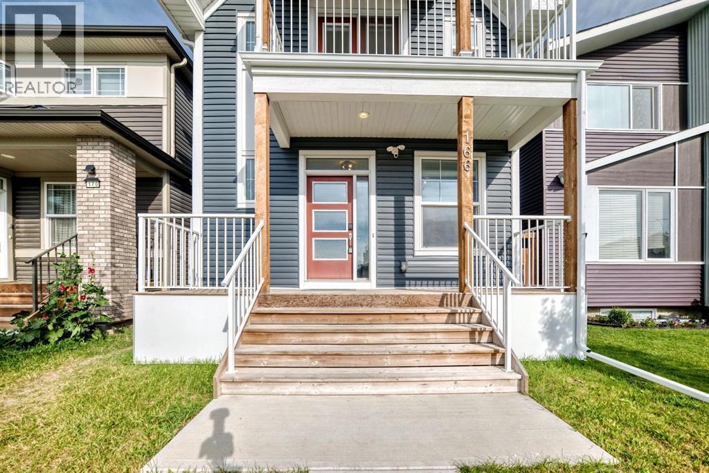 166 Howse Common NE