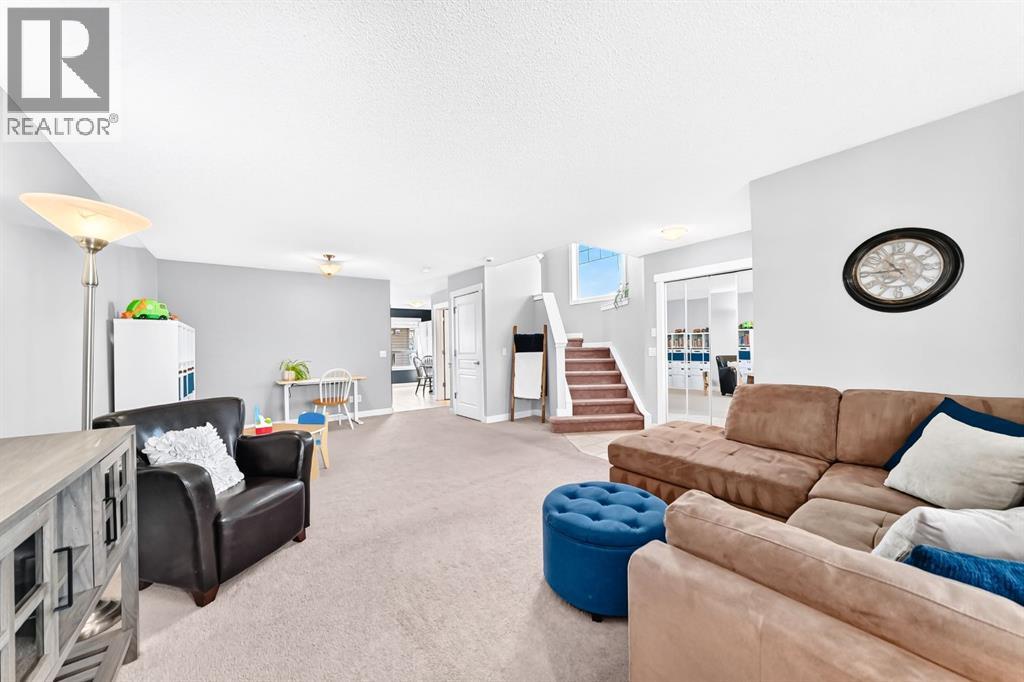 278 Luxstone Way SW