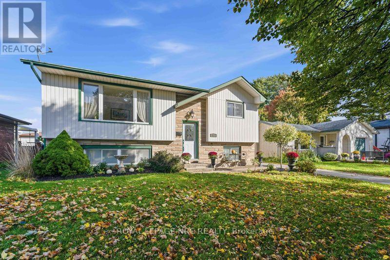 22 JENNIFER COURT