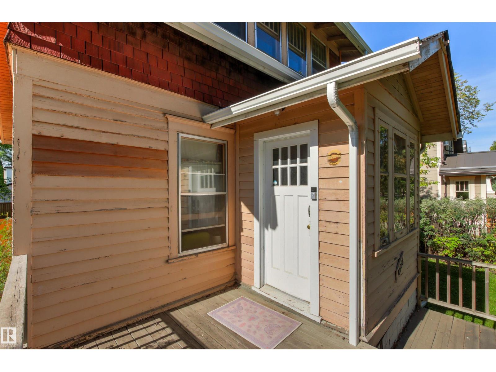 10966 128 ST NW
