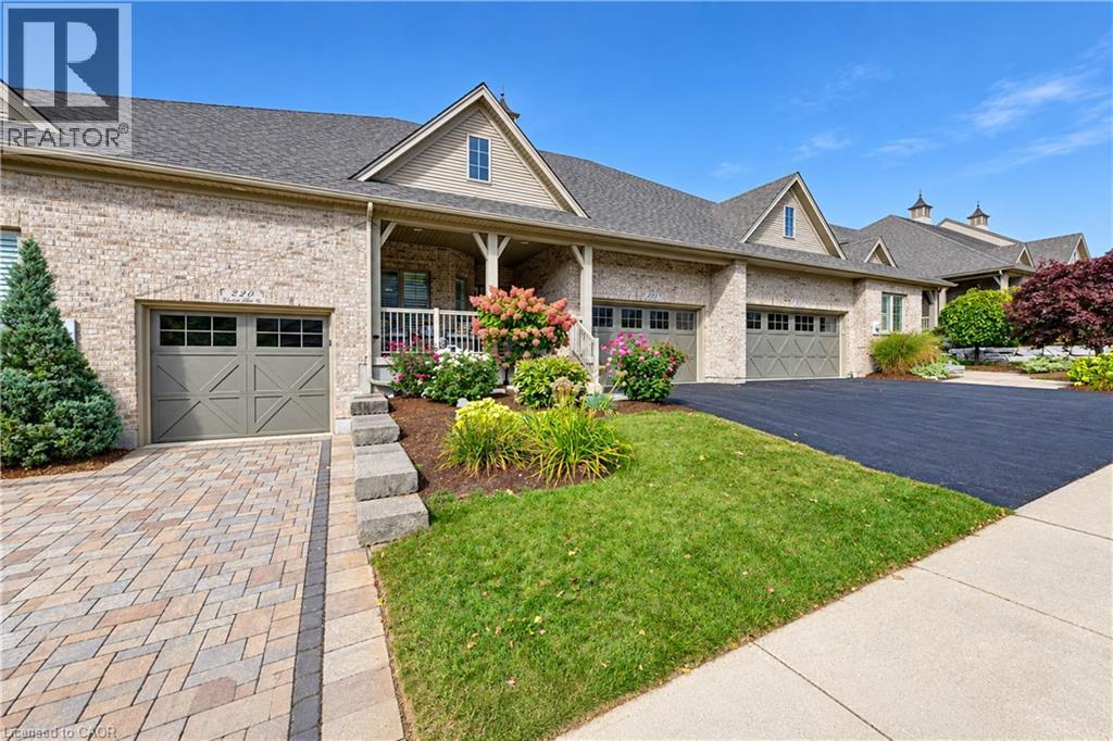 222 CHESTNUT HILL Crescent