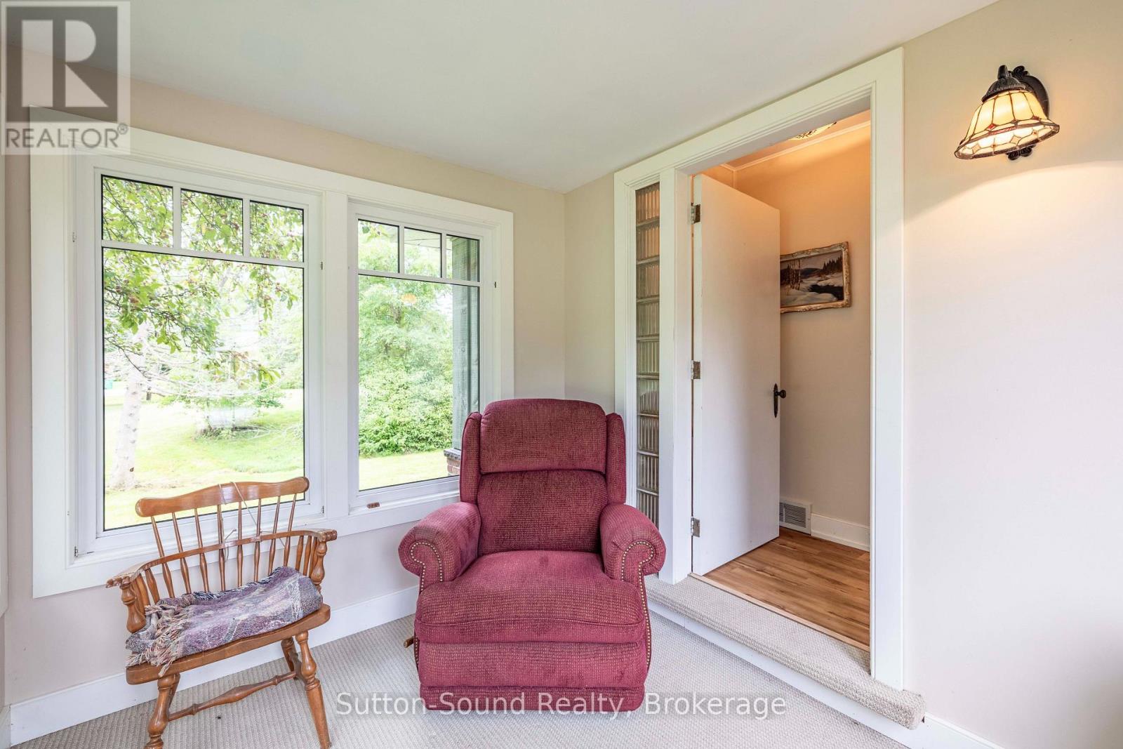 827 13TH STREET W