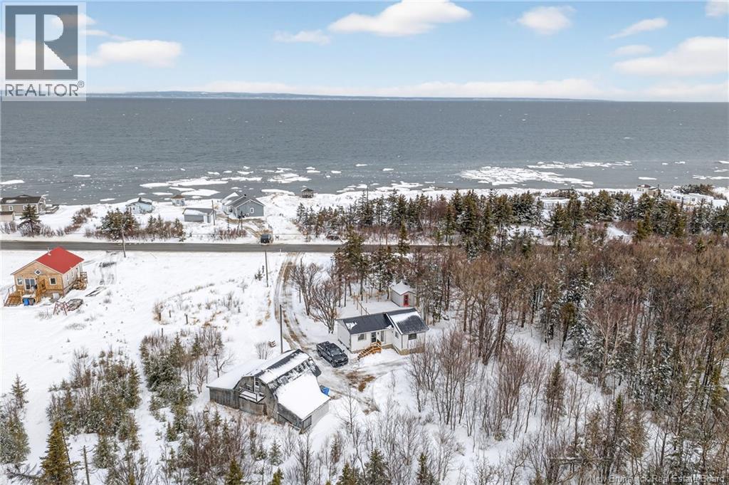 1394 Degrace Street - Photo 3