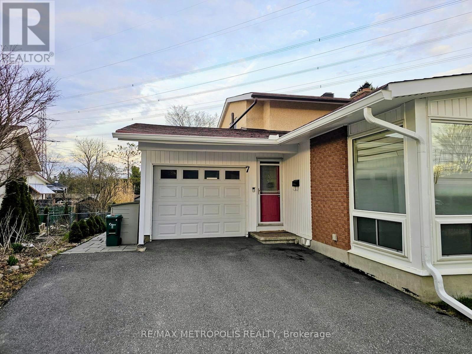 BSMT - 7 MEDHURST DRIVE